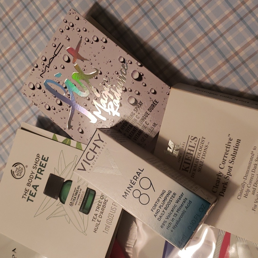 Beauty Sample Package - Picture 3 of 4